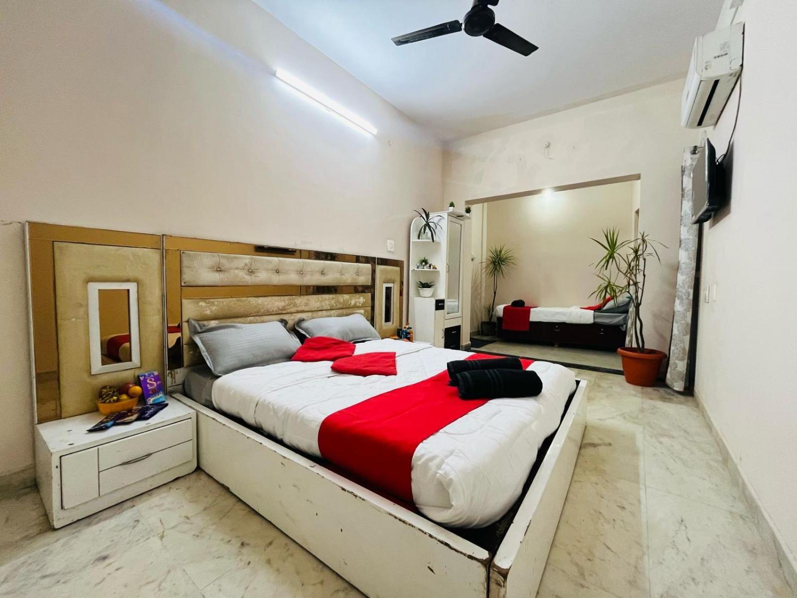 Adh Hazel Wood Hotel Мисор Екстериор снимка