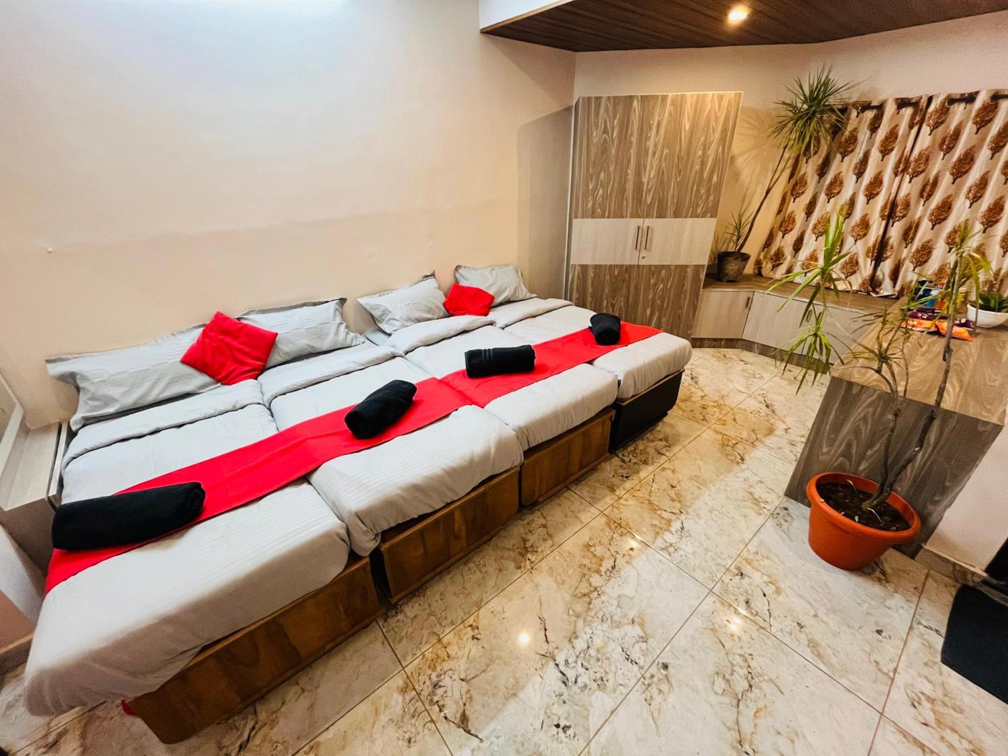 Adh Hazel Wood Hotel Мисор Екстериор снимка